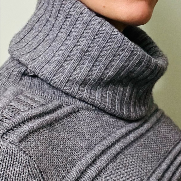 Diane von Furstenberg wool cashmere blend sweater - Picture 7 of 7